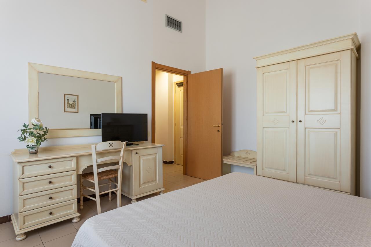 Rodia Inn Oristano Kültér fotó