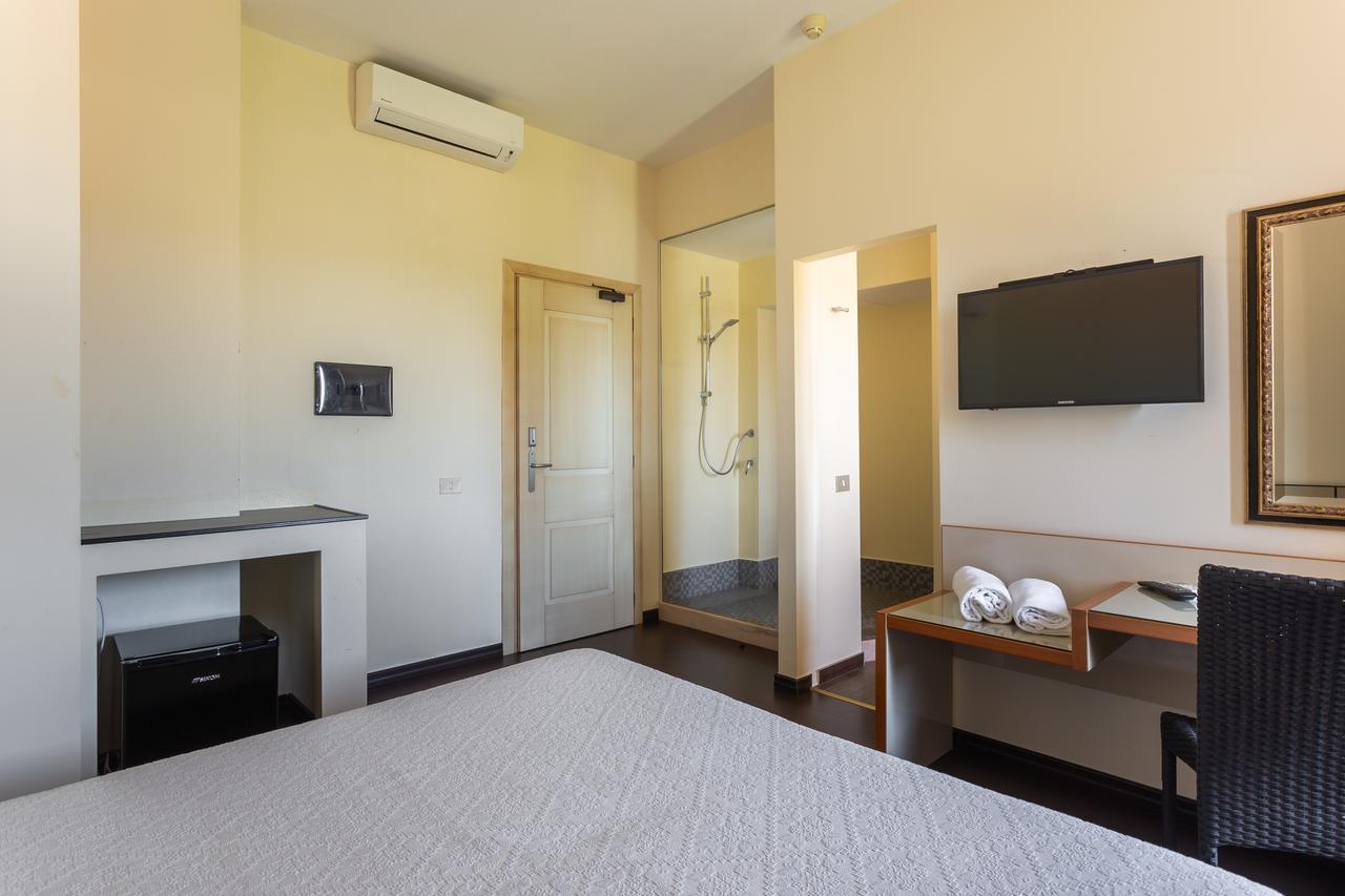 Rodia Inn Oristano Kültér fotó