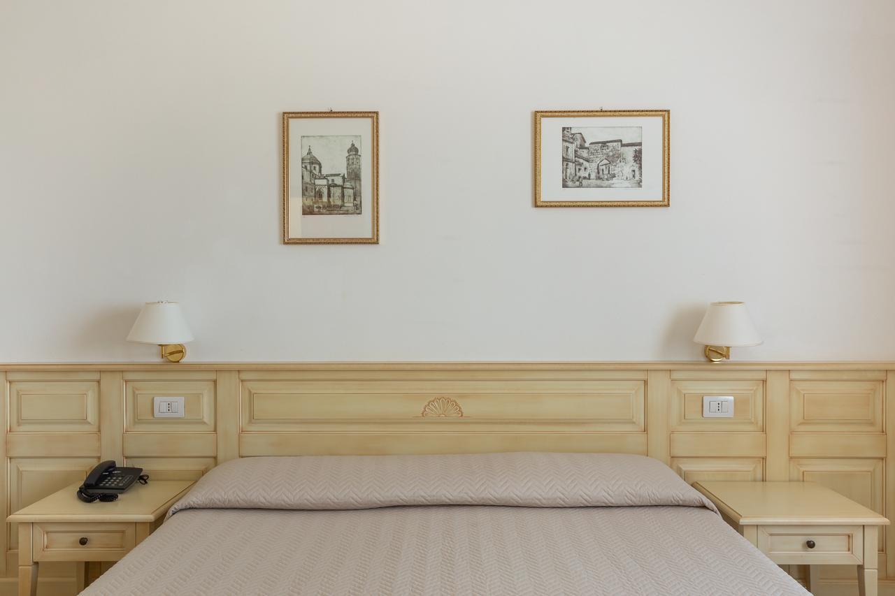 Rodia Inn Oristano Kültér fotó