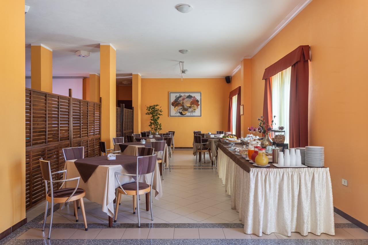 Rodia Inn Oristano Kültér fotó